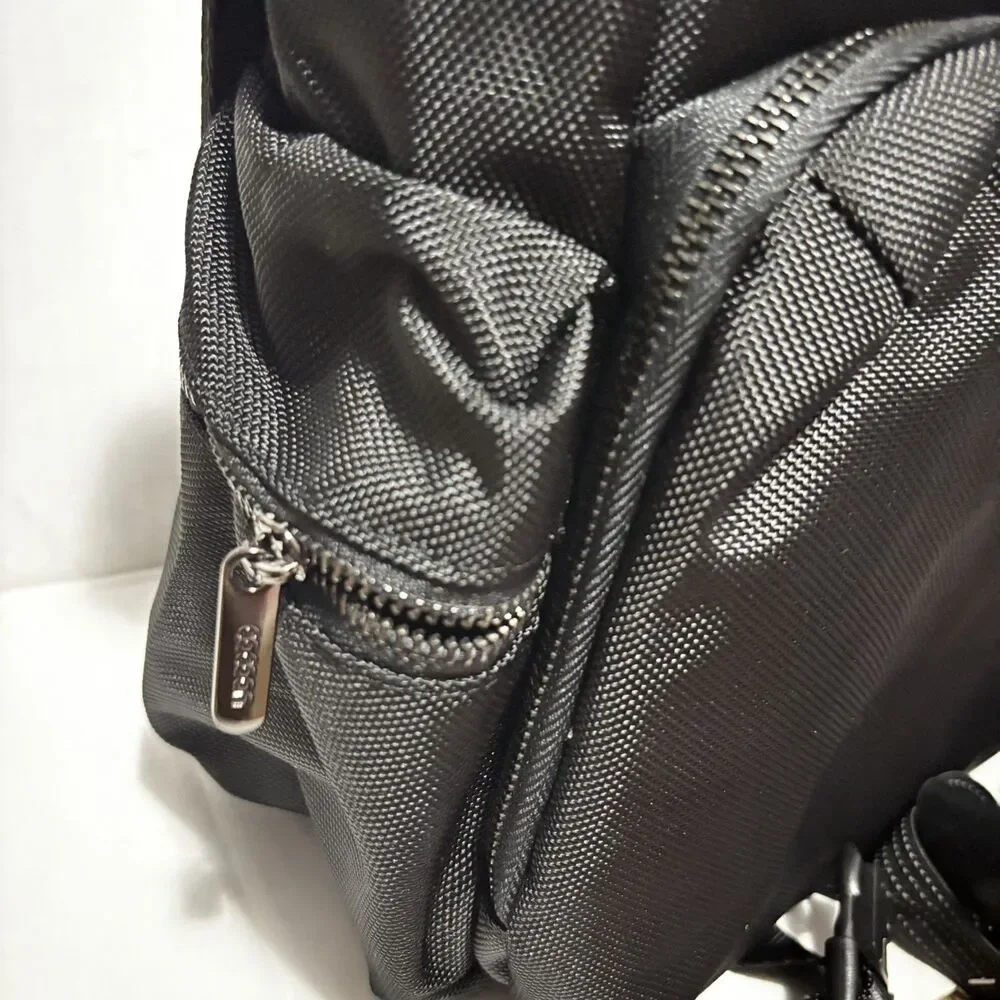 Cocoon Messenger Bag 16